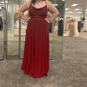 Beautiful formal dress size 18 corset back